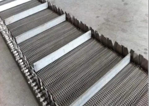 0.2-4.0m Stainless Steel Spiral Mesh Belt Untuk Tambang Batubara Tahan Suhu Tinggi
