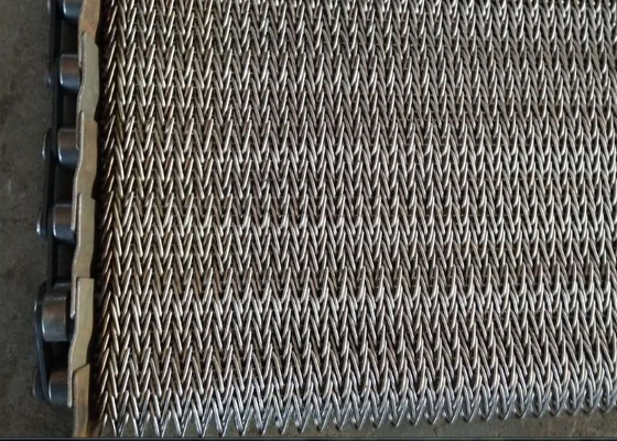 SUS310 Herringbone Conveyor Belt Untuk Perlakuan Panas Logam Tanpa Deformasi