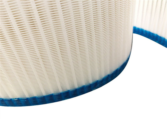 Warna Putih 100% Polyester Mesh Belt Spiral Dryer Mesh Untuk Pabrik Kertas