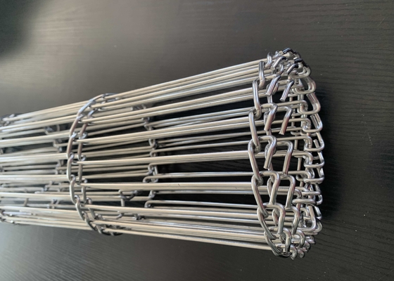 300mm Width Sus304 Flat Flex Conveyor Belt Untuk Mesin Proses Ikan