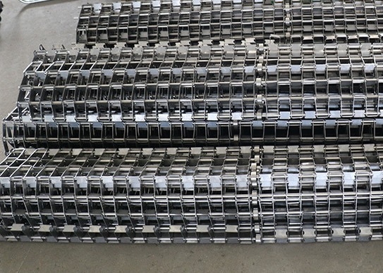 304 Stainless Steel Metal Honeycomb Conveyor Belt Untuk Sistem Produksi Roti