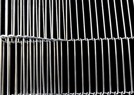 Menangani Conveyor 304 Flat Flex Wire Belt Alih-alih Tenaga Kerja